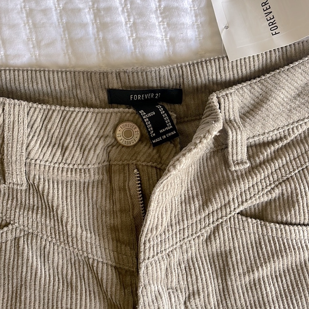 Jeans - Picture 2 of 3